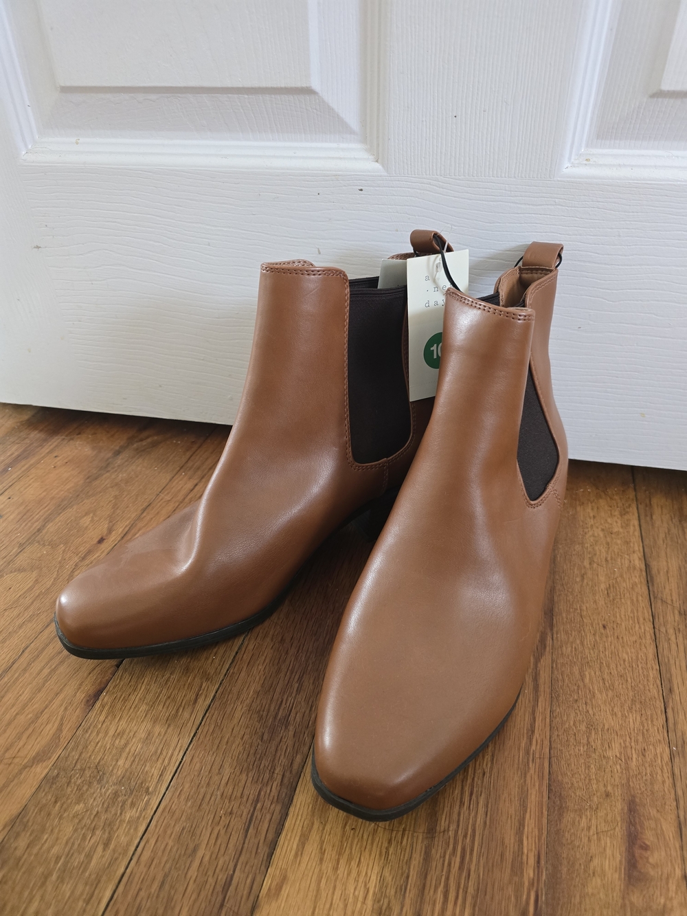 a new day Women's Tan Chukka Chelsea Boots